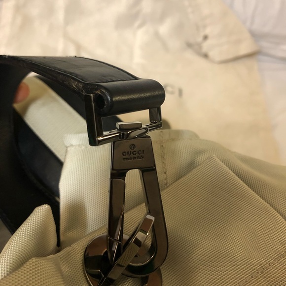 - Authentic Gucci Backpack canvas nylon leather beige and black - Picture 8 of 16